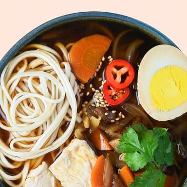 Курячий суп з яєчною локшиною