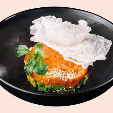 Тар-Тар із лосося з авокадо